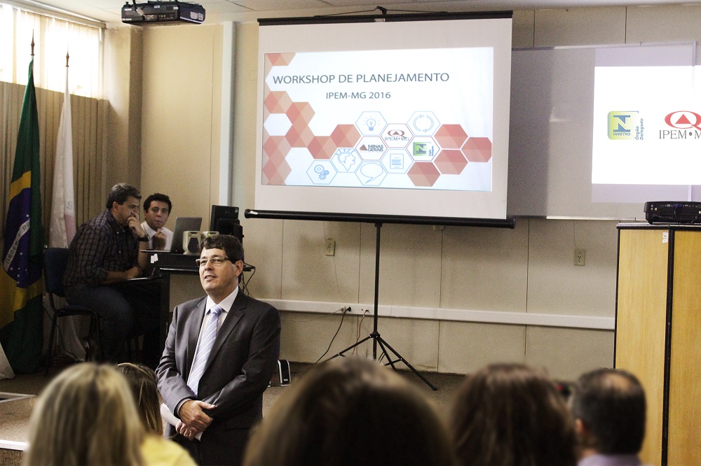 Fernando Sette fala aos participantes da importância da integridade no serviço público. Foto: Lucas Gomes/Ipem-MG