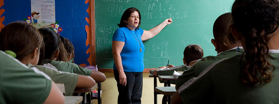 O selo do Inmetro garante que os produtos não oferecem riscos à segurança das crianças se utilizados conforme instruções. Foto: Divulgação / SEE-MG