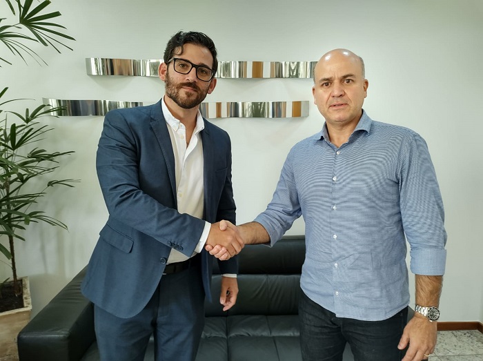 Diretor-Geral do Ipem-MG, Luiz Siviero e presidente do Minaspetro, Carlos Guimarães. Foto: Divulgação / Minaspetro