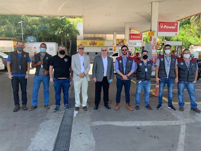 Operação conjunta em postos de combustíveis. Foto: Divulgação / Ipem-MG