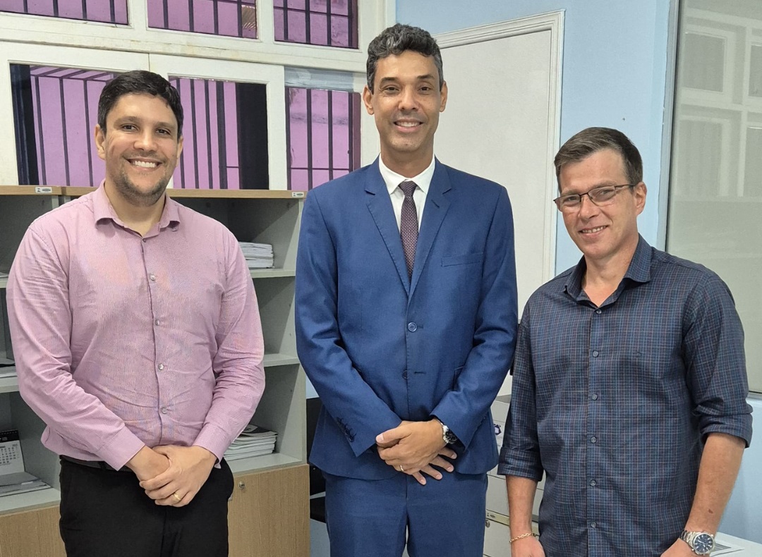 Maurício Rodrigues Amparo (à direita), Reynaldo Tadeu de Andrade (ao centro) e Alexandre de Albuquerque (à esquerda). Foto: Divulgação / Ipem-MG
